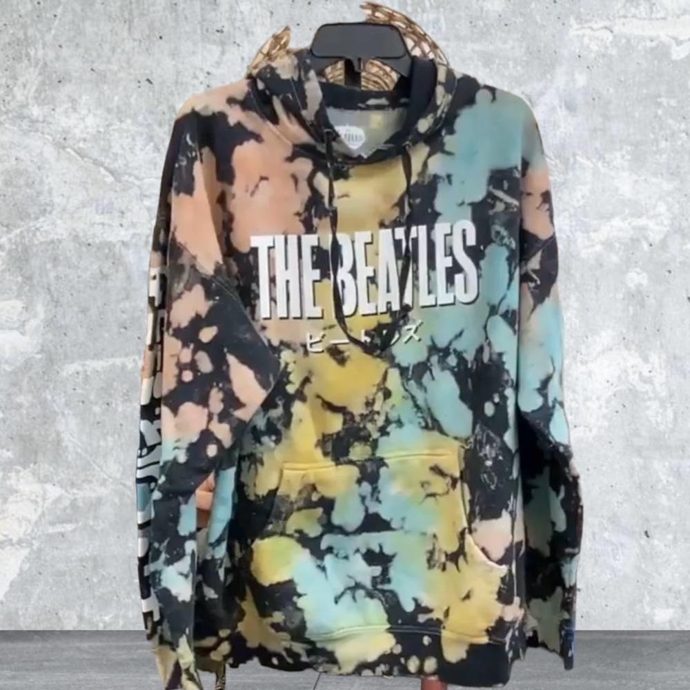 New The Beatles

Japanese Tie-dye Hoodie size XL